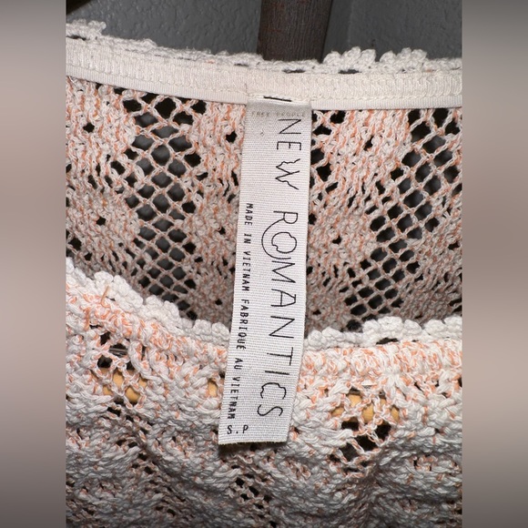 Free people New Romantics crochet cropped sweater. - Picture 9 of 9